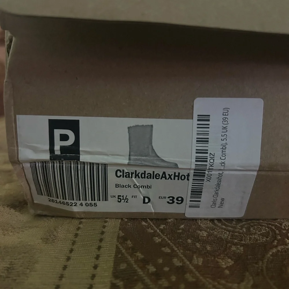 Clarks Clarkdale boots - Picture 11 of 11